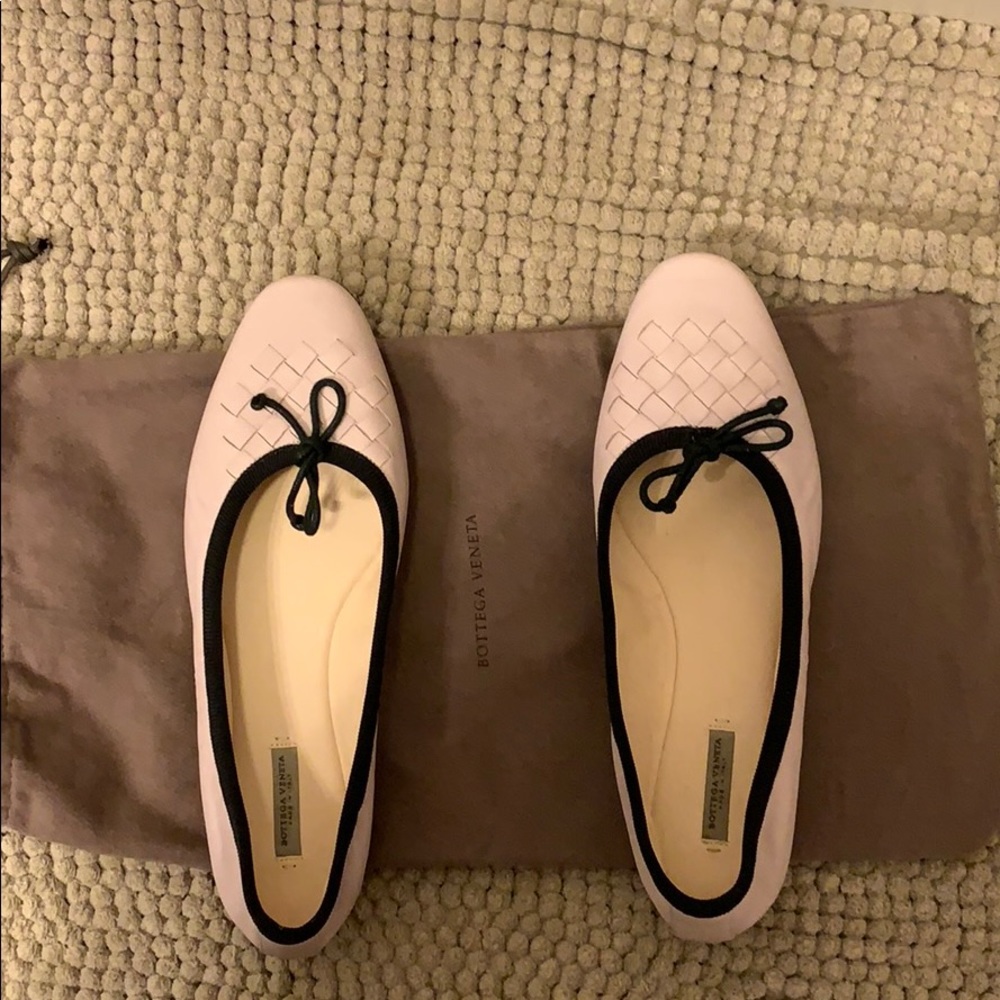 bottega veneta flat